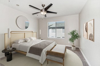 Model bedroom with ceiling fan - Photo Gallery 4