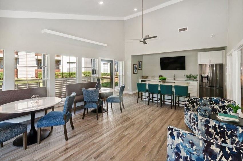 Cobblestone Apartments, 1615 Stoneleigh Court, Arlington, TX RentCafe