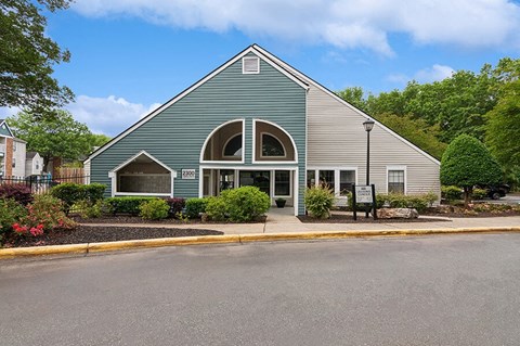 Community Clubhouse and Landscape at Park 2300 Apartments in Charlotte, NC.