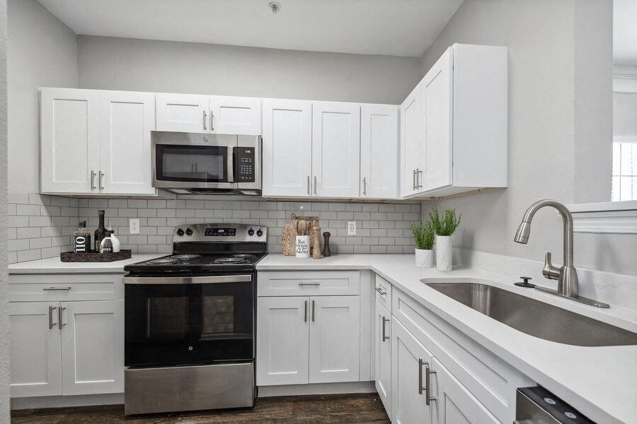 Model kitchen at Bridges at Oakbend, Lewisvillle
