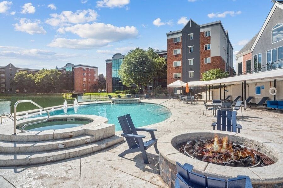 Poolside fire pit at Esprit Cherry Creek, Glendale