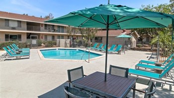 Poolside cabana - Photo Gallery 5