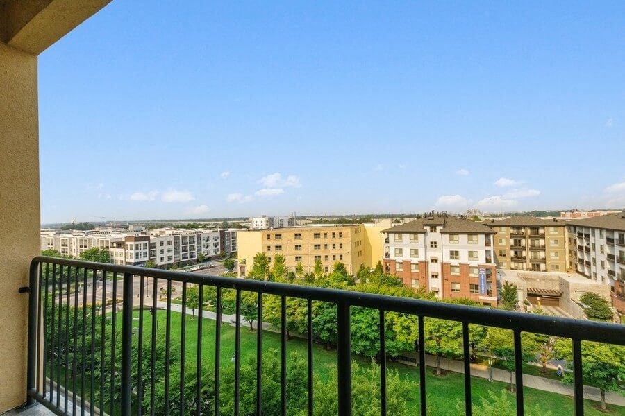 Private patio balcony