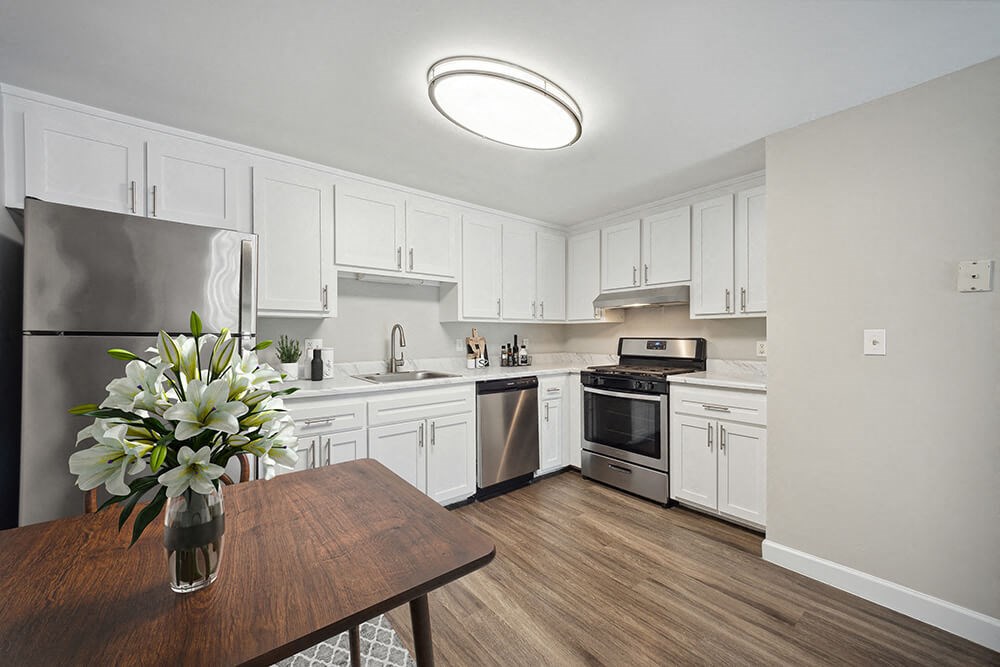 Model kitchen and dining area
