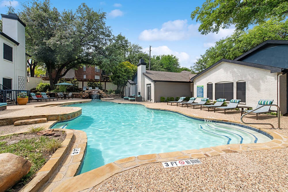 Heatherstone Apartment Homes