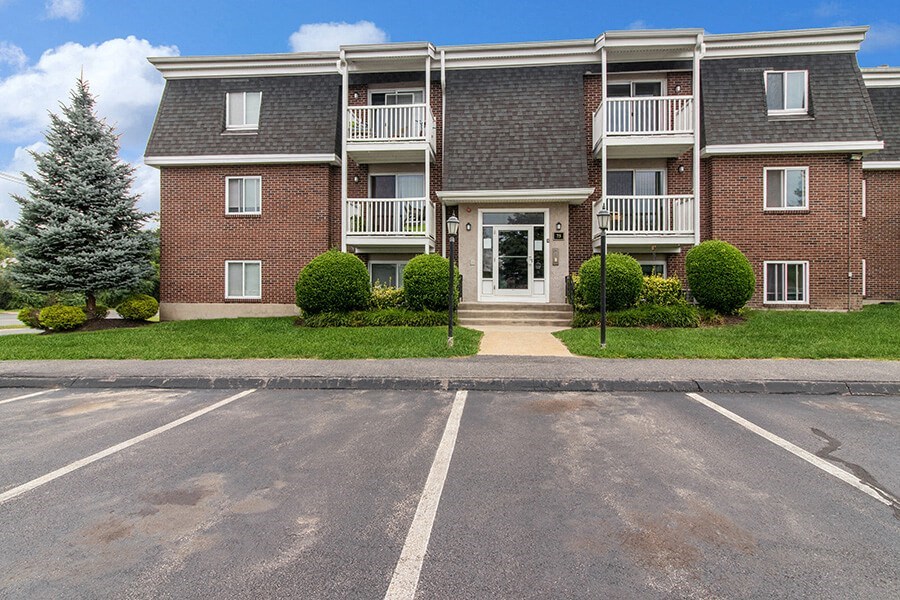 Apartment building exterior at Stone Ends apartments in Stoughton, MA