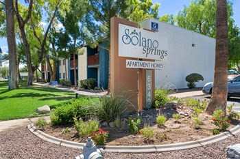 Property entrance sign - Photo Gallery 17