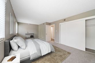Model bedroom with large closets - Photo Gallery