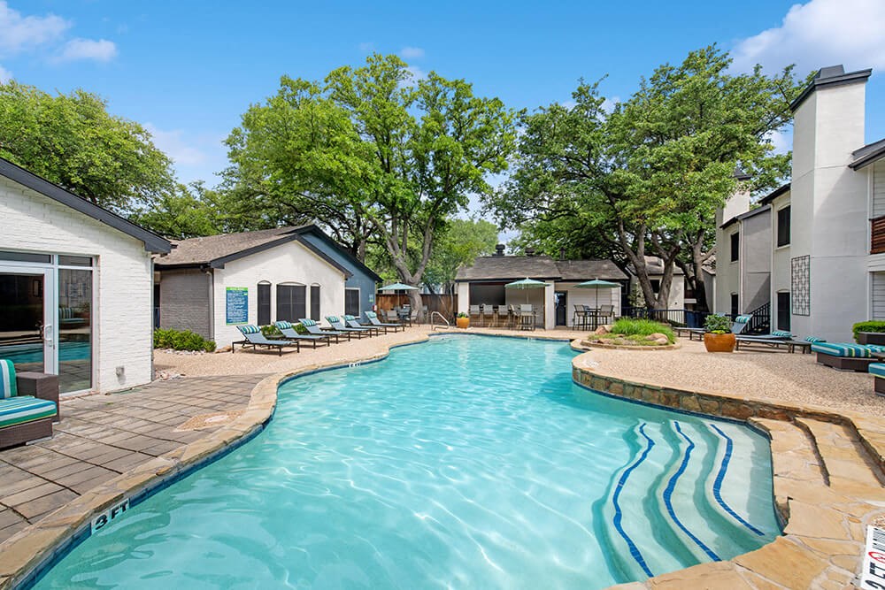 Heatherstone Apartment Homes