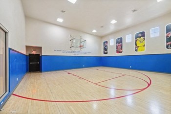 Indoor sports court - Photo Gallery 17
