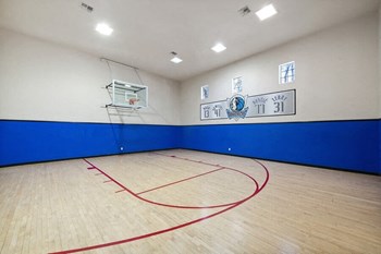 Indoor basketball court - Photo Gallery 25