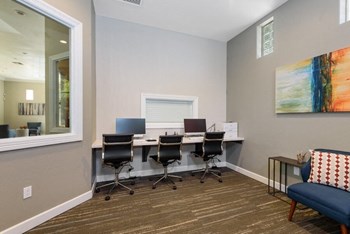 Business Center - Photo Gallery 13