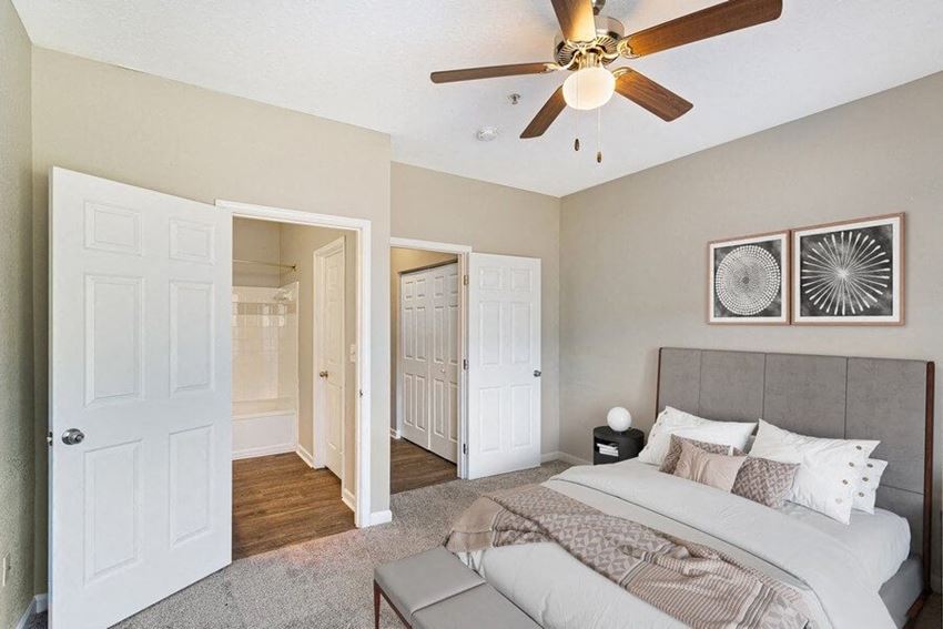 Model primary bedroom - Photo Gallery