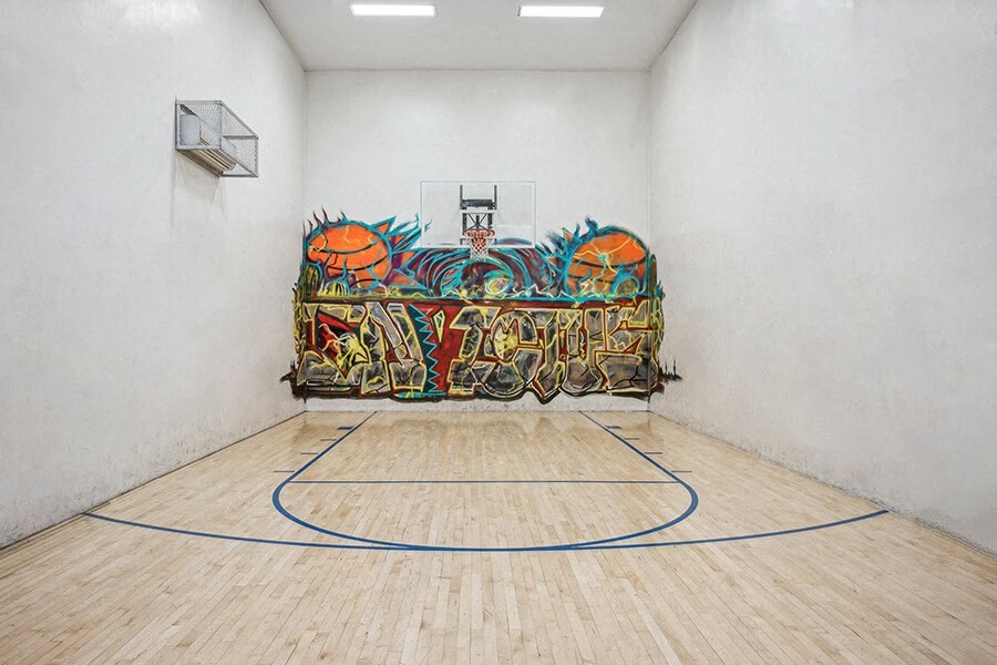 Indoor Basketball Court at Stillwater Apartments located in Glendale, AZ.