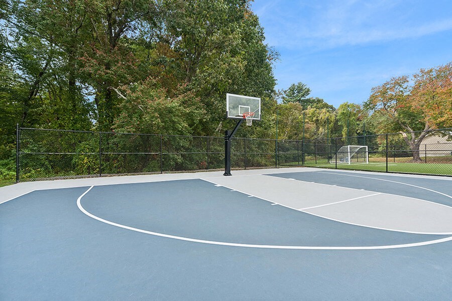 Community Sports Court at Meadows at Marlborough Apartments located in Marlborough, MA.