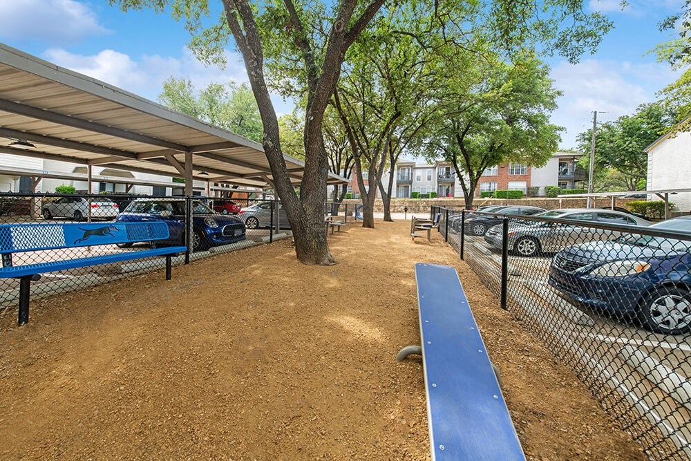 Heatherstone Apartment Homes