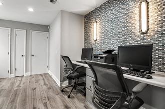 Business Center Computers with WiFi - Photo Gallery