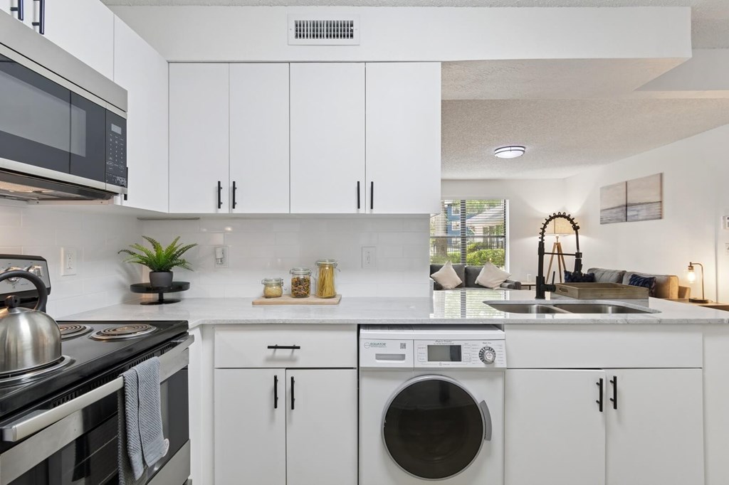 Model kitchen at Northlake Apartments in Jacksonville, FL