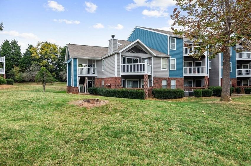 Park 2300 Apartments, 2300 Village Lake Drive, Charlotte, NC RentCafe