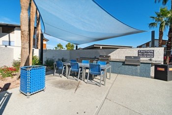 Covered picnic area - Photo Gallery 15