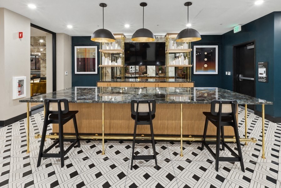 Community kitchen bar