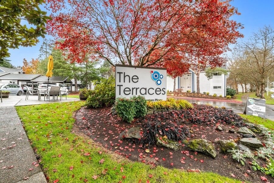 Property entrance sign