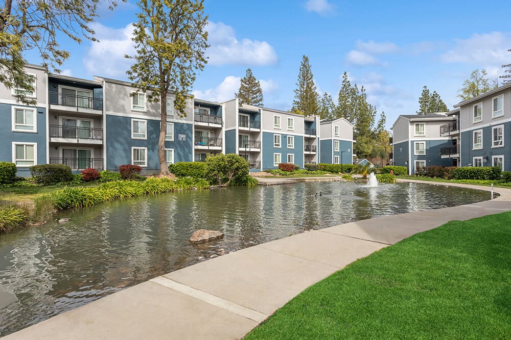 Fountains At Point West Apartments, 1761 Heritage Lane, Sacramento, CA