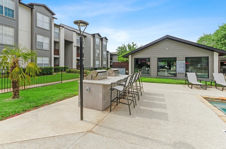BBQ area at Autumnwood, Texas, 76014