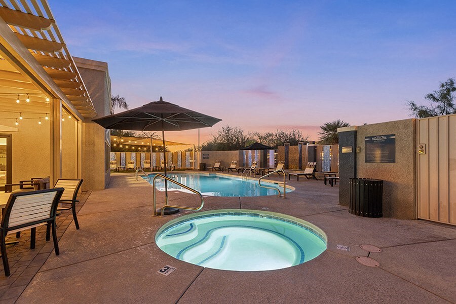 Community Hot Tub and Swimming Pool at Ridgeline Apartments in Tucson, AZ.