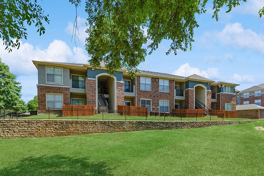 Belmont At Duck Creek Apartments, 6202 Duck Creek Drive, Garland, TX