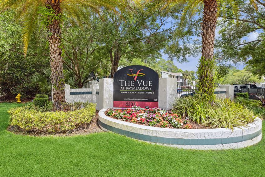 Vue At Baymeadows Apartments, 8335 Freedom Crossing Trail, Jacksonville