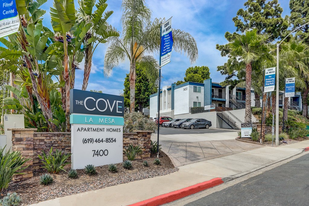 Front Entrance and Landscape at Cove La Mesa Apartments located in La Mesa, CA.