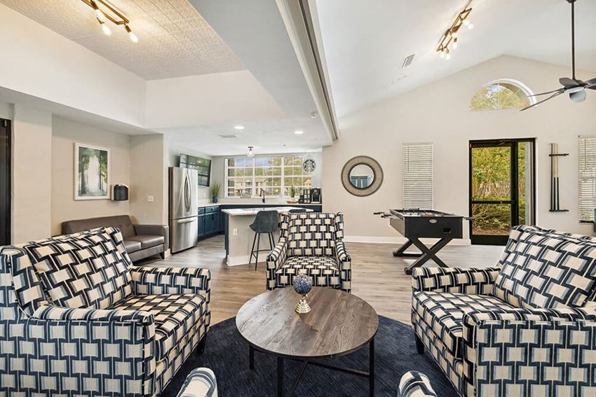 Vue At Baymeadows Apartments, 8335 Freedom Crossing Trail, Jacksonville