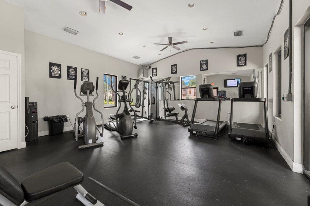 Fitness center at Oasis at Bayside Apartments in Largo, FL