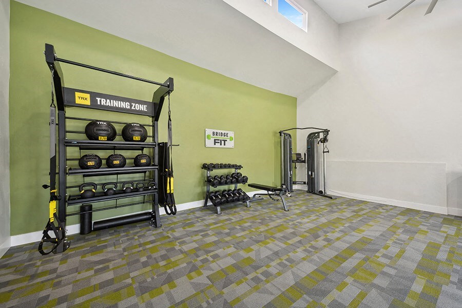 Community Fitness Center with Equipment at Villages at Metro Center Apartment located in Phoenix, AZ.