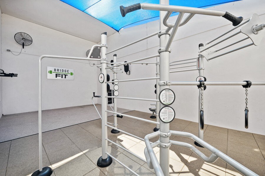 Outdoor fitness center