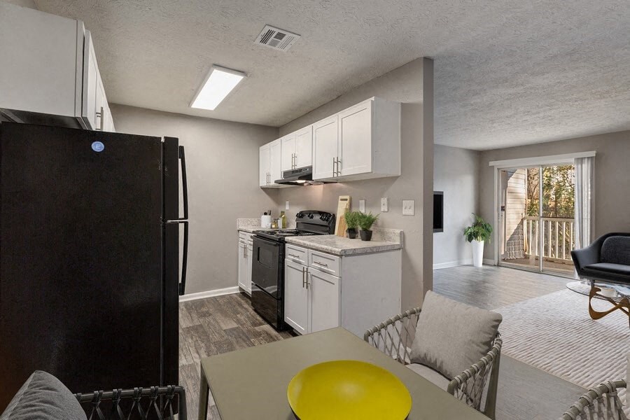 Model Dining & Kitchen