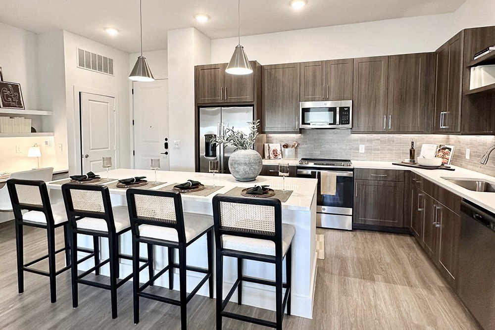 Ovation At Galatyn Park BRANDNEW APARTMENTS, 2323 Plaza Boulevard