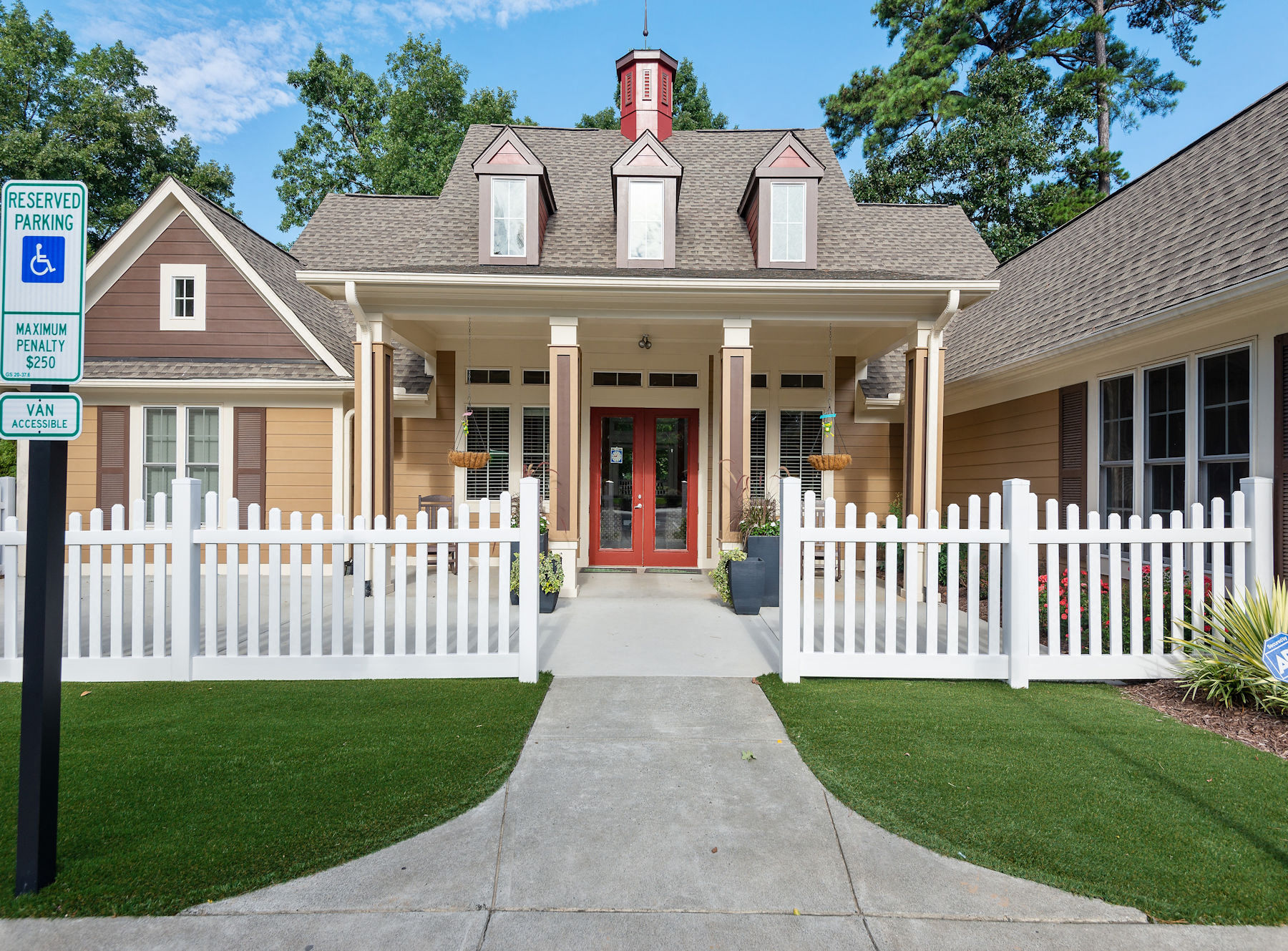 Mission Capital Crossing Apartments, 4722 Dansey Drive