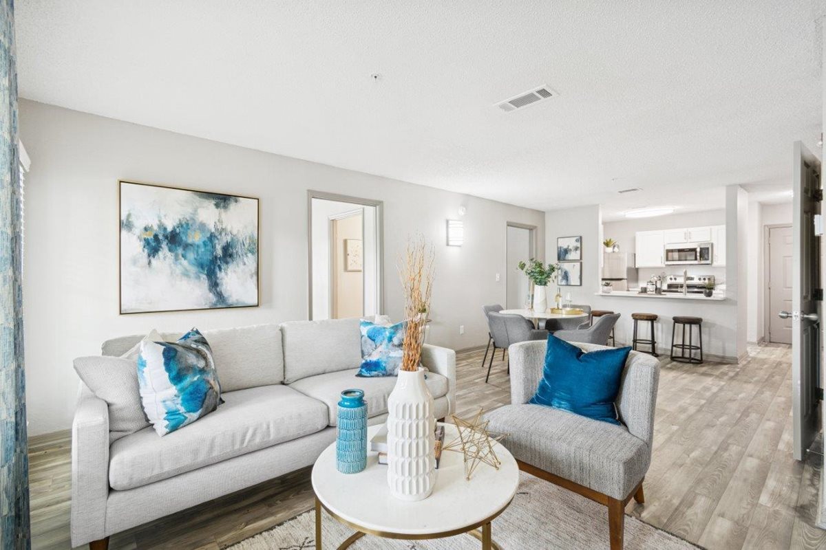 Mirage On Kernan Apartments