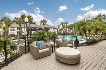 Deck with lounge