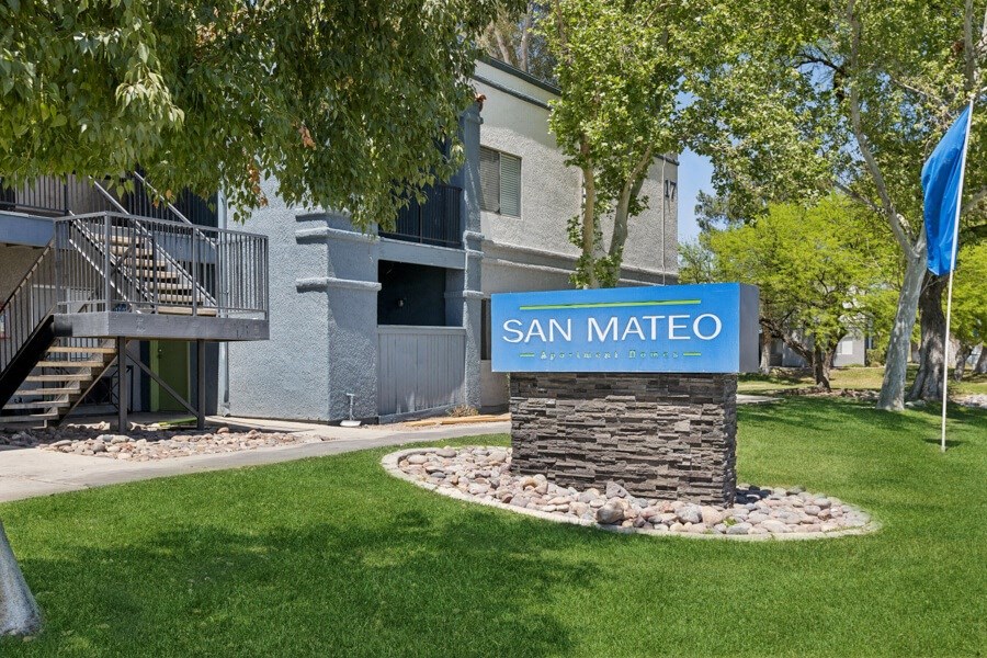 San Mateo entrance sign