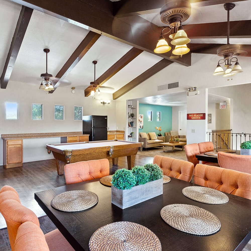 Resident lounge at Tanque Verde Apartment Homes in Tucson, AZ