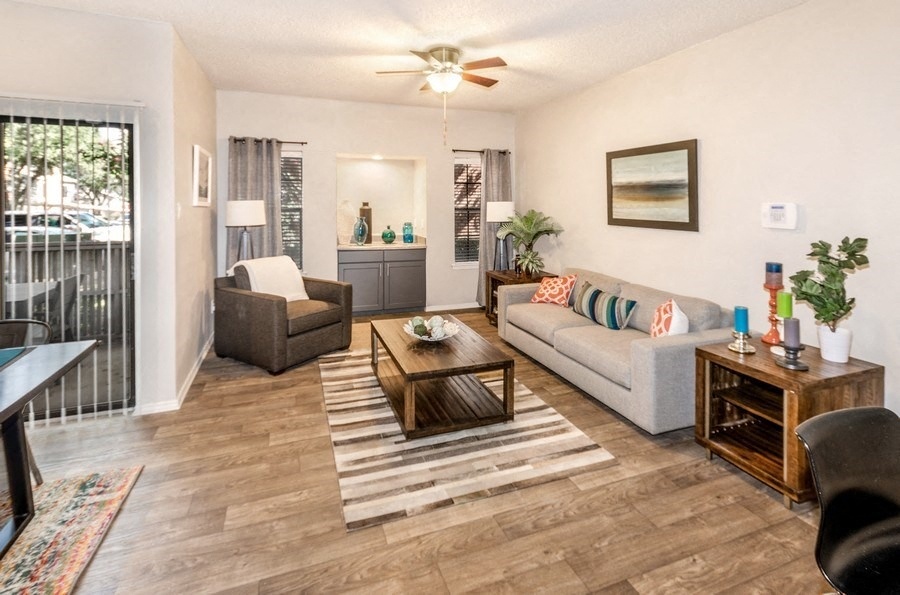 The Ashlar Apartments 18800 Lina St Dallas Tx Rentcafe