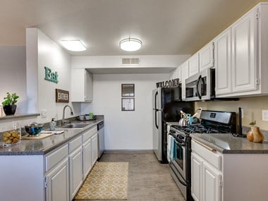 1200 West Cheyenne Avenue 1-3 Beds Apartment for Rent - Photo Gallery 1