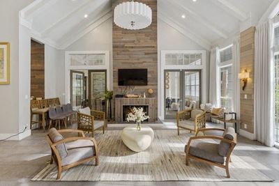 Resident clubhouse lounge