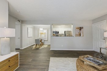 Large model living area - Photo Gallery 2