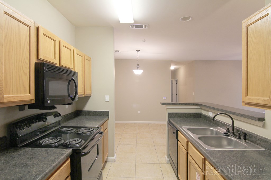 Efficient Appliances In Kitchen at Arbours at Shoemaker Place, Defuniak Springs, FL, Florida
