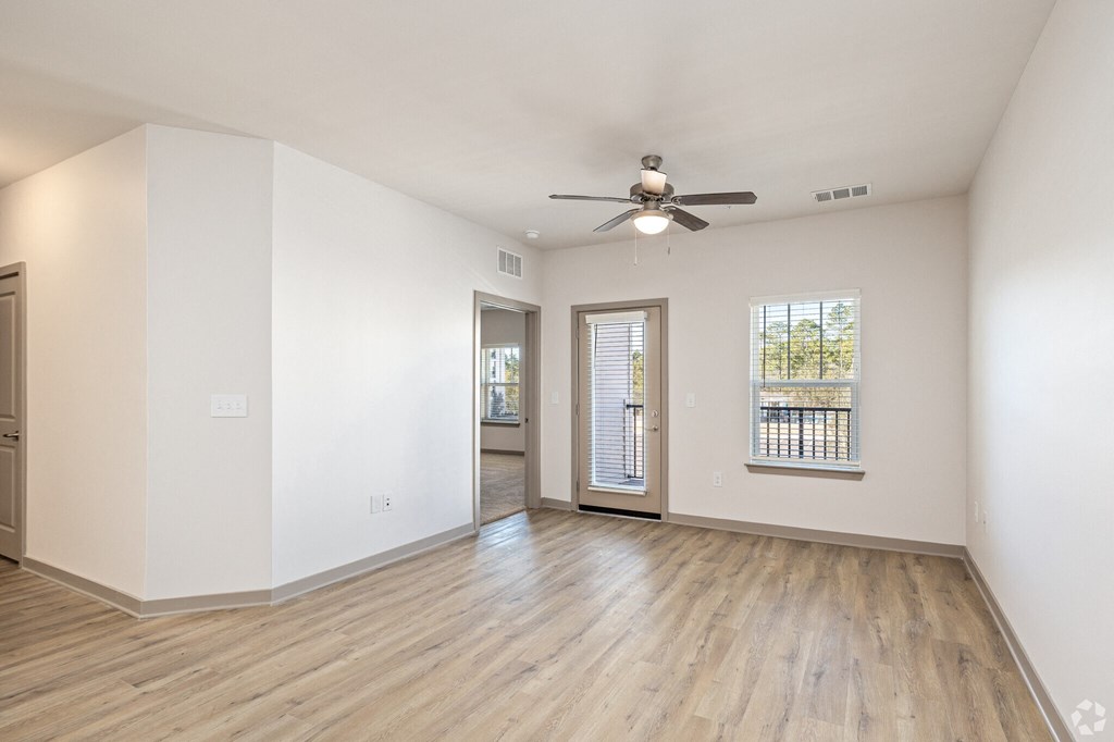 Unfurnished Living Area at Arbours at Crestveiw, Crestview