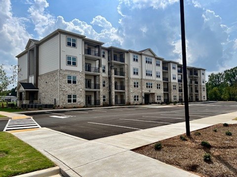 Apartment Exterior at Arbours at Moores Mill, Alabama